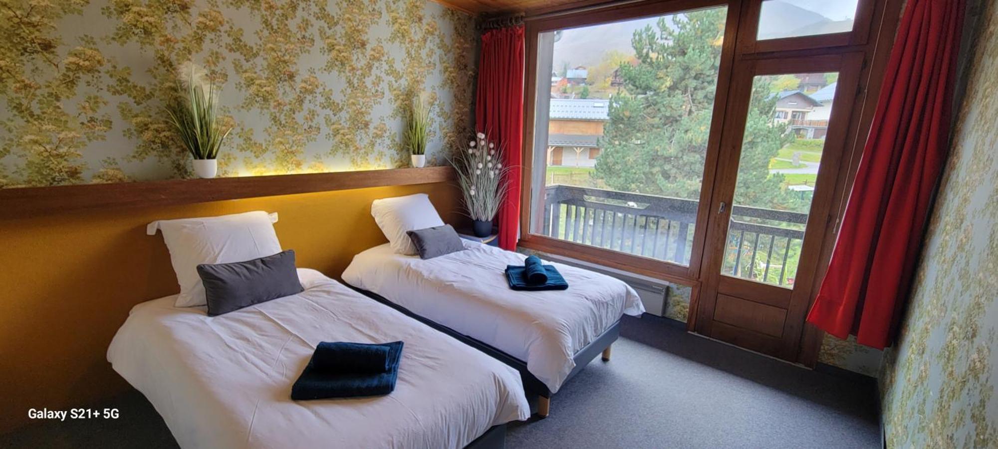 Hotel La Rua Albiez-Montrond Luaran gambar